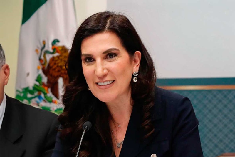 Kenia López Rabadán defiende pluralidad y reformas con consenso