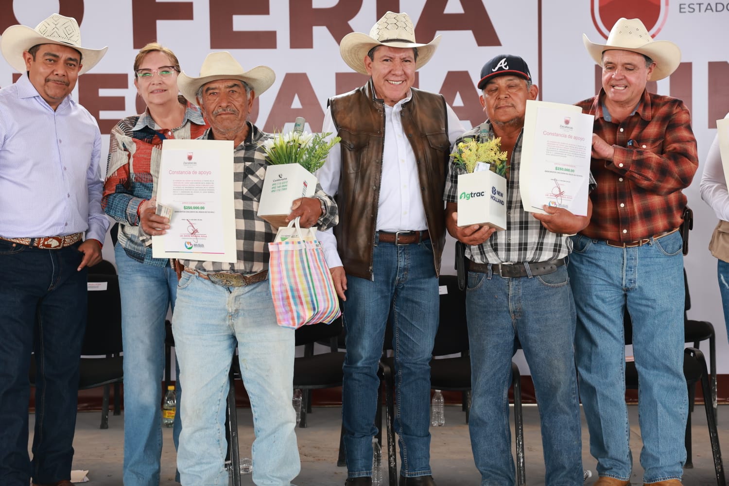 Estos apoyos agrícolas ofreció la Expo Feria de Pinos