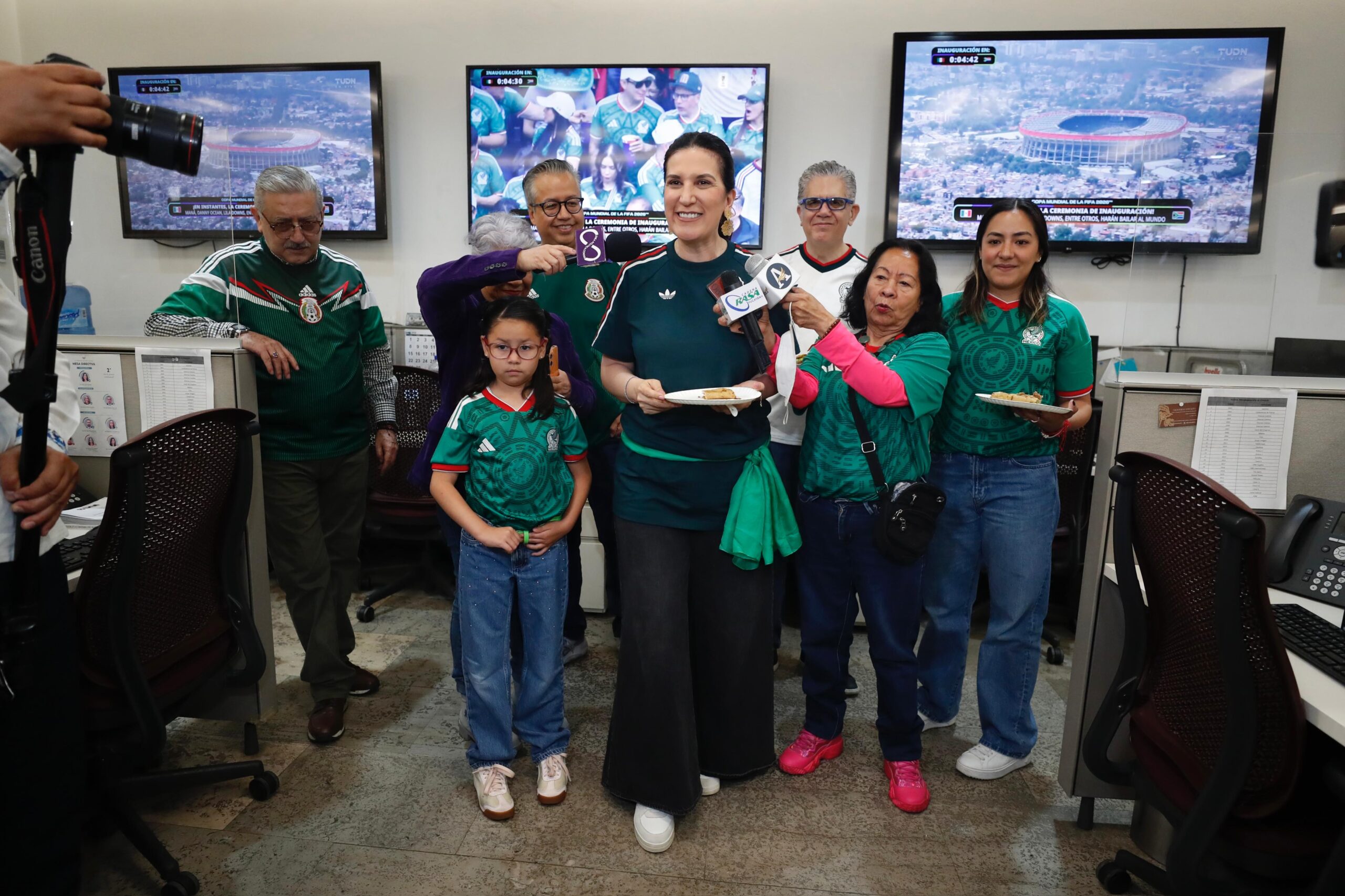 Kenia López Rabadán analiza el impacto del Mundial en la realidad mexicana